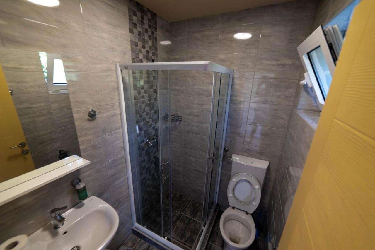 Sljivo Apartmani Херцег-Нови Экстерьер фото