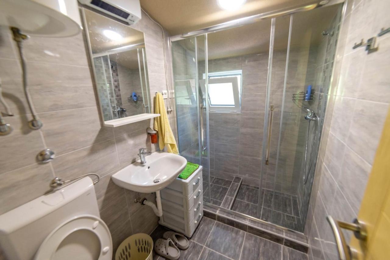 Sljivo Apartmani Херцег-Нови Экстерьер фото